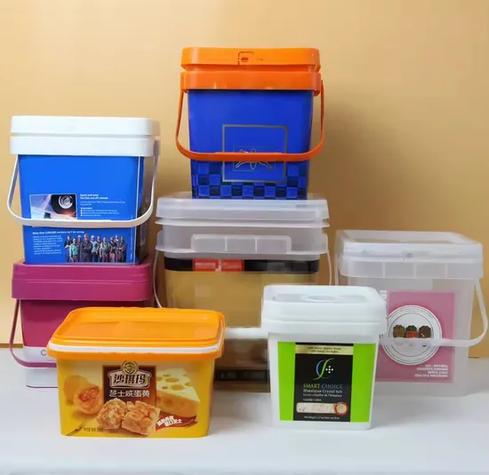 Secchio in plastica per fusto in PP per lavaggio con pittura a olio bianca con manico sul coperchio