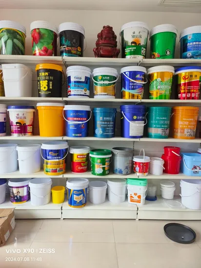 Personalizza il colore del secchio di vernice rotondo bianco in plastica trasparente